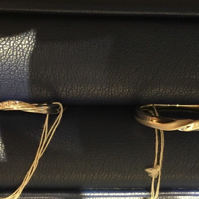 【銀座ダイヤモンドシライシの口コミ】 かなり正統派なデザインが多いので、親や祖母世代には評価が良さそうな感…