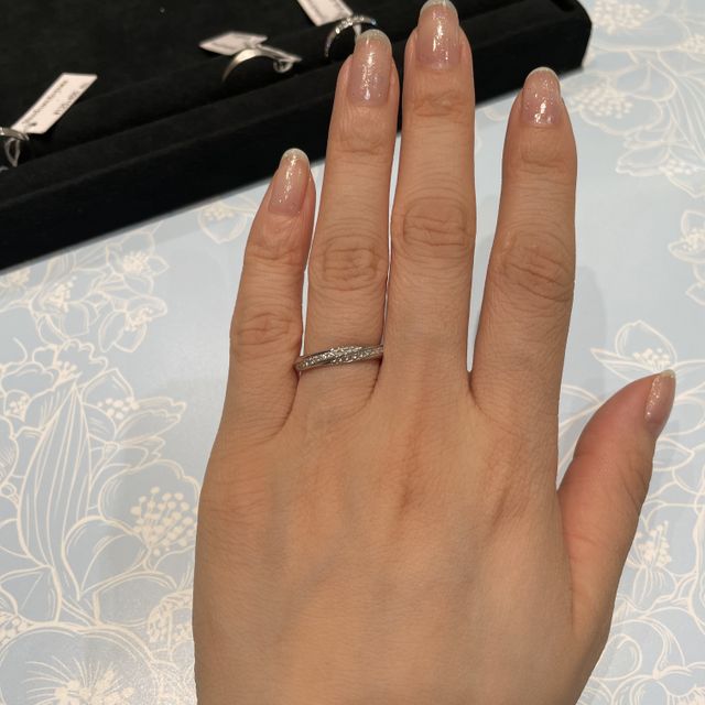 【ヴァンドーム青山(VENDOME AOYAMA)の口コミ】 ハーフエタニティのリングを探しており、ヴァンドーム青山さんのサイトを…