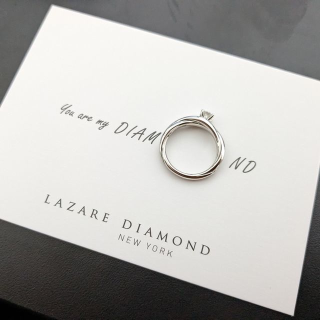 【ラザール ダイヤモンド(LAZARE DIAMOND)の口コミ】 今どきの細いタイプの指輪よりも、しっかりしたタイプの指輪が欲しくてい…