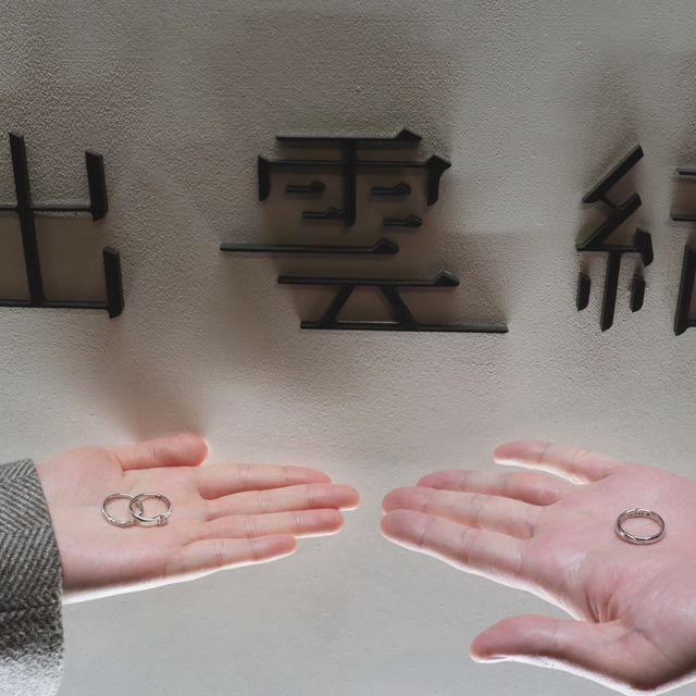 【出雲結(いずもゆい)の口コミ】 シンプルでどのシーンにも合うデザイン。婚約指輪はダイヤに妥協せず、綺…