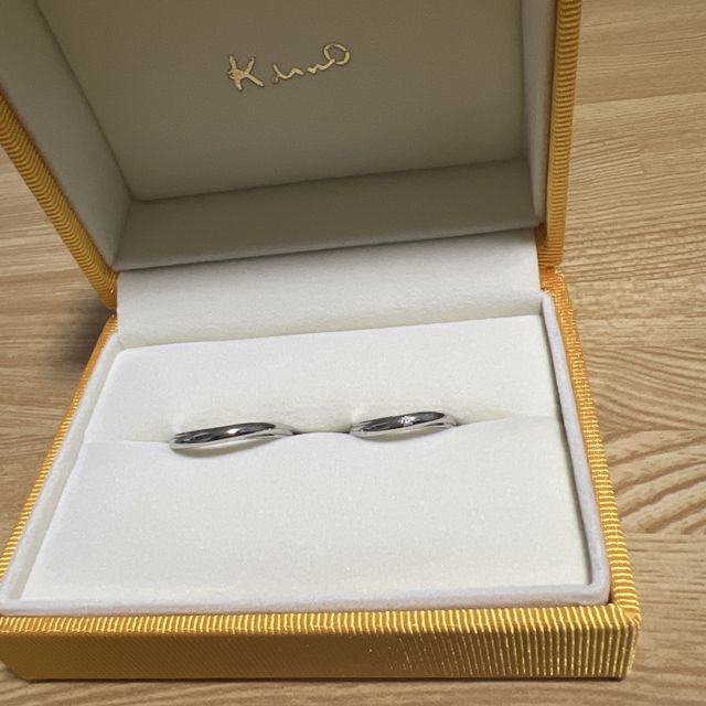 【ケイウノ ブライダル(K.UNO BRIDAL)の口コミ】 普段使いできるシンプルなデザインで、なおかつオリジナリティが少し入っ…