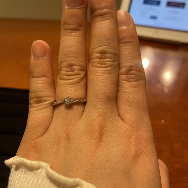 【TRECENTI(トレセンテ)の口コミ】 アニバーサリオ、ウェーブのラインメレです。上からも相手からも、自分か…