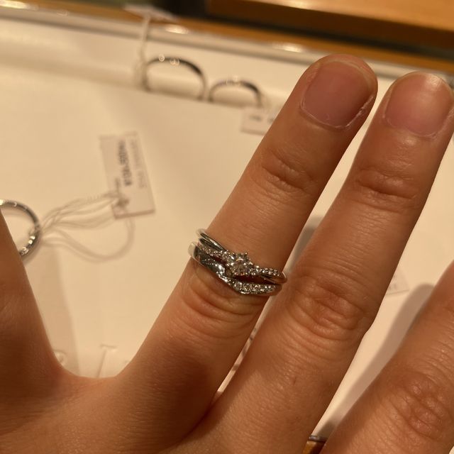 【STAR JEWELRY(スタージュエリー)の口コミ】 スターゲイザー、星を集めるという意味がある通り真ん中の星と天の川をイ…