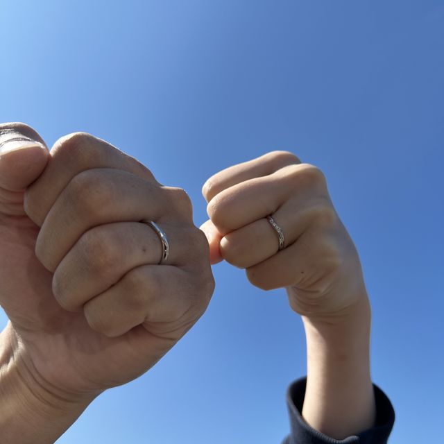 【アイプリモ(I-PRIMO)の口コミ】 デザインはシンプルで少しウェーブしているような感じです。シンプルなス…