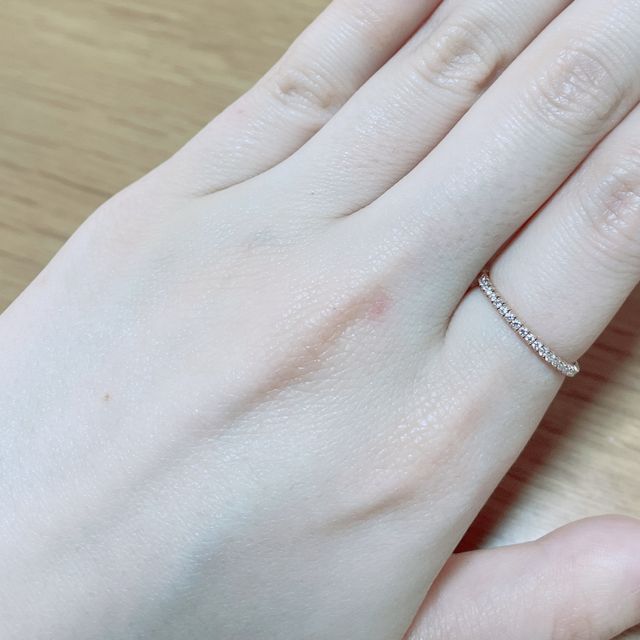 【カルティエ(Cartier)の口コミ】 リングの全てがダイヤモンドでキラキラしているのがとてもかわいいと思っ…