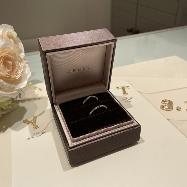 【アイプリモ(I-PRIMO)の口コミ】 シンプルなデザインで、毎日着けても飽きがこなさそうなリング。リング幅…