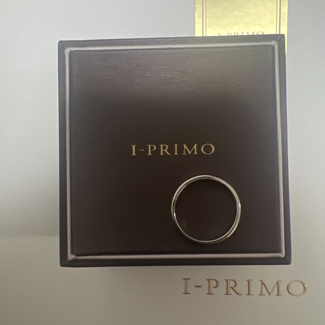 【アイプリモ(I-PRIMO)の口コミ】 シンプルでとても気に入りました。
自分達はシンプルな指輪が良かったので…
