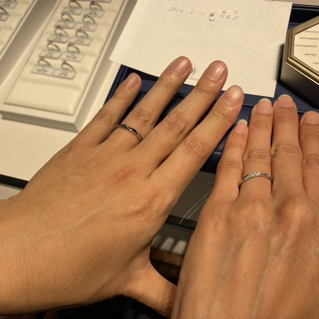 【銀座ダイヤモンドシライシの口コミ】 ダイヤが大き過ぎず小さ過ぎず、普段着でも悪目立ちしないかわいいデザイ…