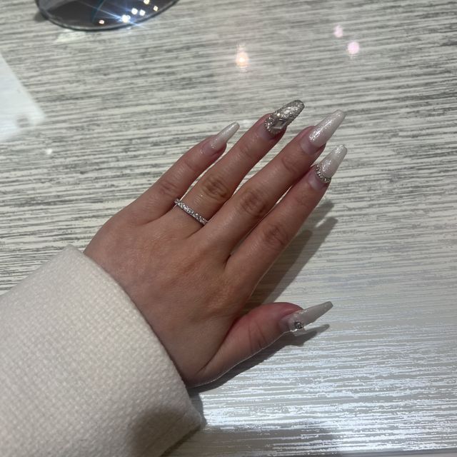 【TRECENTI(トレセンテ)の口コミ】 エタニティリングは洋服などに引っ掛かってしまったりしやすいですが、こ…