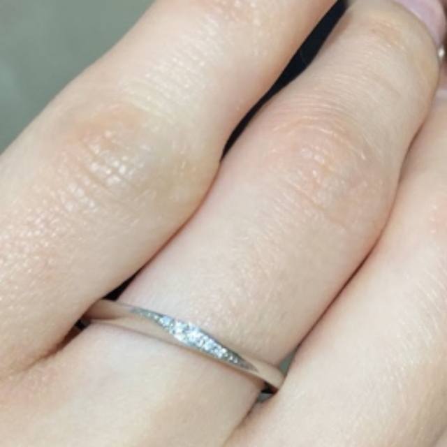 【TRECENTI(トレセンテ)の口コミ】 結婚指輪として購入の決め手は、デザインとつけ心地が良かったのと、価格…