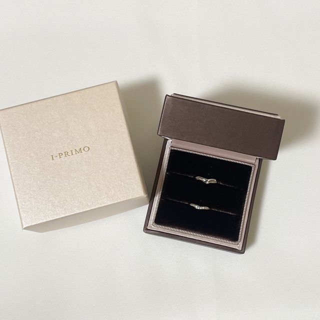 【アイプリモ(I-PRIMO)の口コミ】 指輪のデザインや種類が沢山ありました。シンプルなものからデザイン性の…