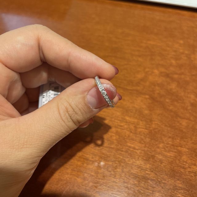 【TRECENTI(トレセンテ)の口コミ】 最初からずっと鍛造のエタニティを探していたのですが、こちらのデザイン…