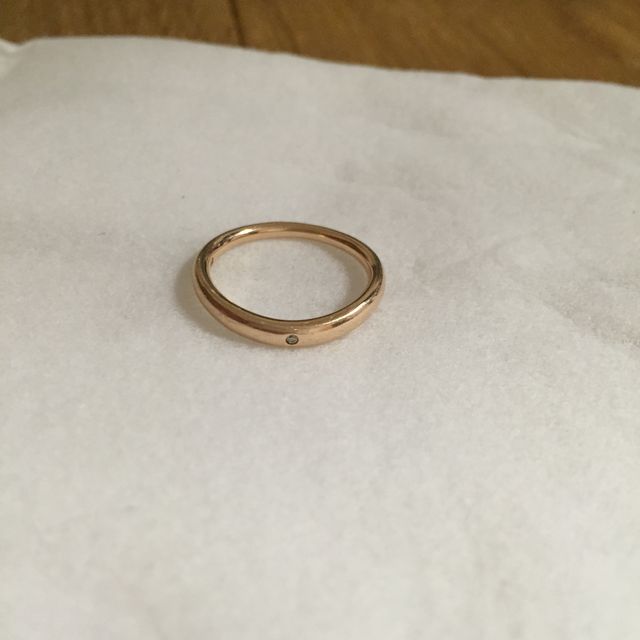 【4℃ BRIDAL(ヨンドシーブライダル)の口コミ】 指輪の決めては価格です。ピンクゴールドが良かったので選びましたが旦那…