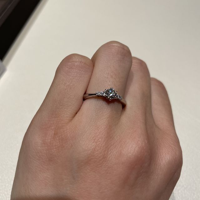 【アイプリモ(I-PRIMO)の口コミ】 オリオン座が隠れているデザインにとても惹かれて購入を検討しました。
エ…