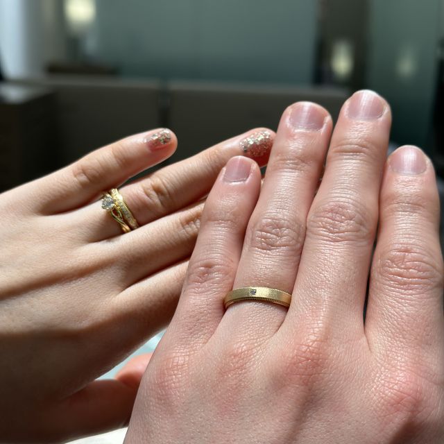 【アイプリモ(I-PRIMO)の口コミ】 ミル打ちにマット加工がされたデザインで、既製品ではありますが、セミオ…