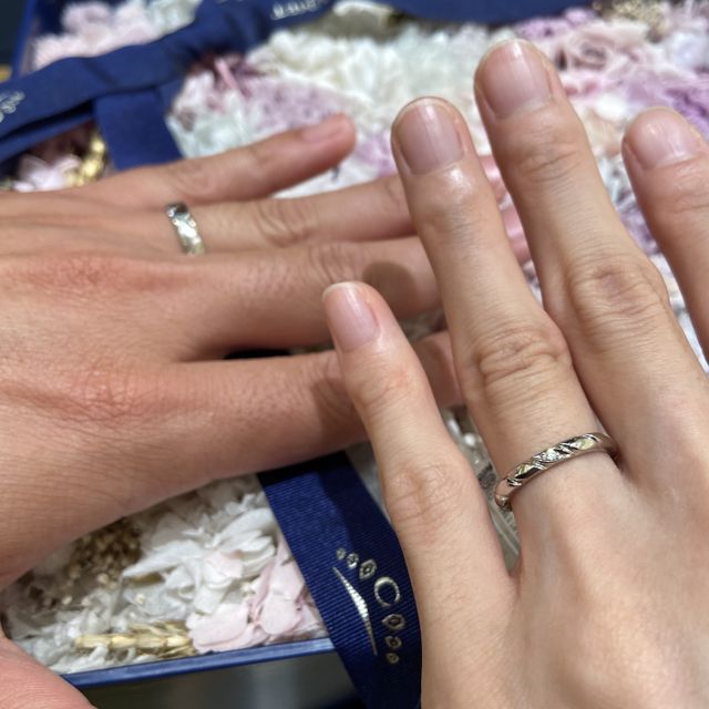 【ショーメ(CHAUMET)の口コミ】 指の関節が太いので、リングが細過ぎないものを探していました。こちらは…