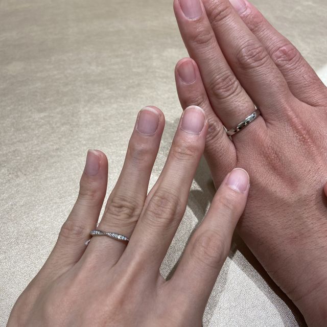 【シャネル(CHANEL)の口コミ】 シャネルらしいカメリアのデザインがすごく可愛かったです。細めのリング…