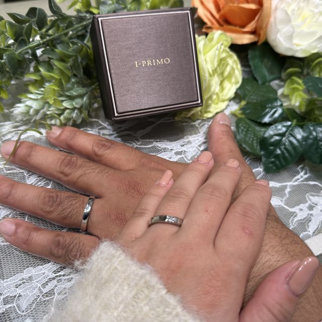【アイプリモ(I-PRIMO)の口コミ】 ペアリングですが女性の方はダイヤが入っていてとても可愛いデザインです…