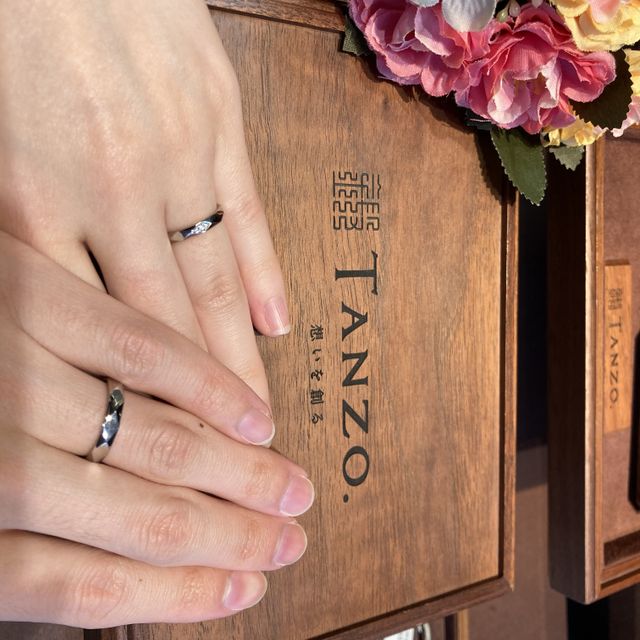 【TANZO.(鍛造指輪)の口コミ】 ・鍛造製法
鋳造に比べて強度が高い鍛造製法のため、不意に力が入ってしま…