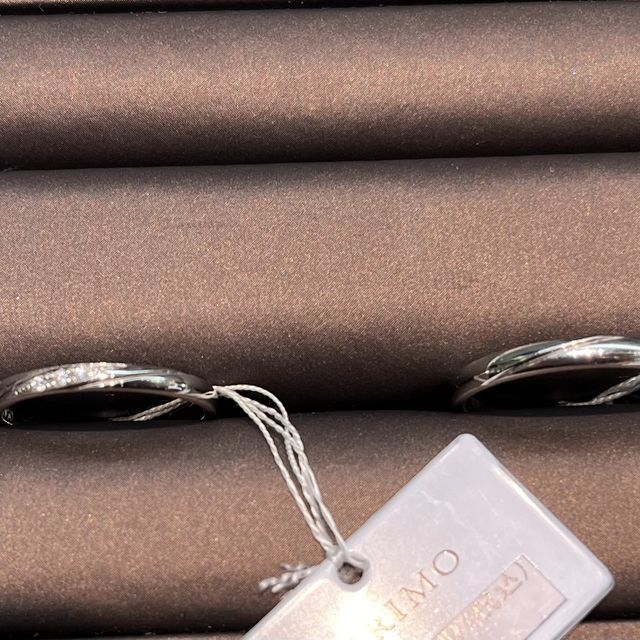 【アイプリモ(I-PRIMO)の口コミ】 ストレートの形だが、斜めの線が入っているためウェーブ感もでるところが…