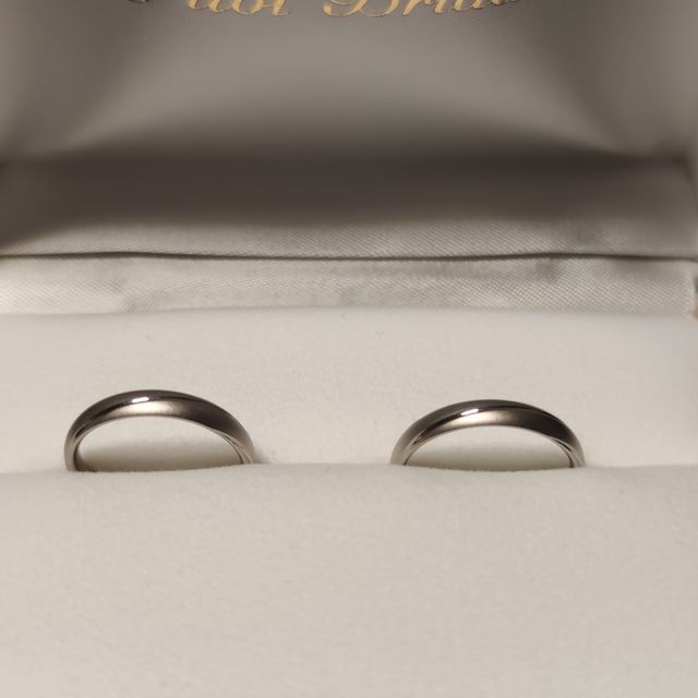 【PILOT BRIDAL(パイロットブライダル)の口コミ】  変形しやすいプラチナ素材を独自の加工技術により強度があり変形し難くく…