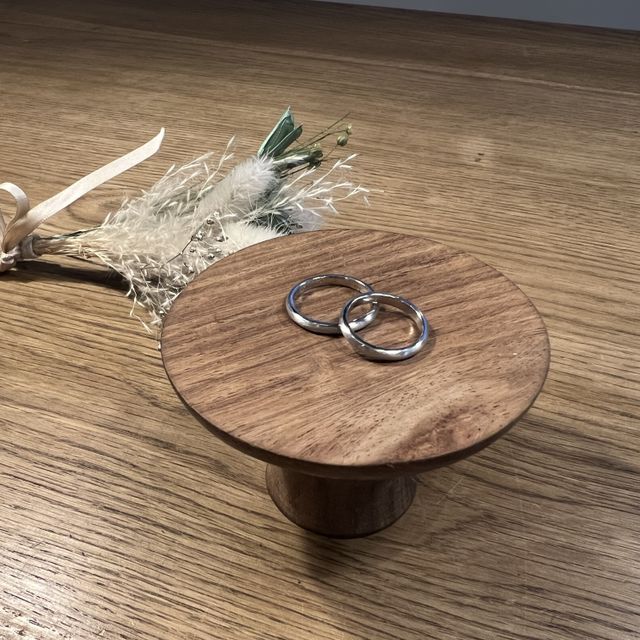 【CRAFY(クラフィ)の口コミ】 流行に左右されないシンプルなデザイン。
加工はヘアラインと自分で出来る…