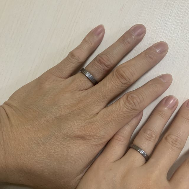 【SORA(ソラ)の口コミ】 ブラックのリングを探しているなら、タンタル素材が一番ベストだと思いま…
