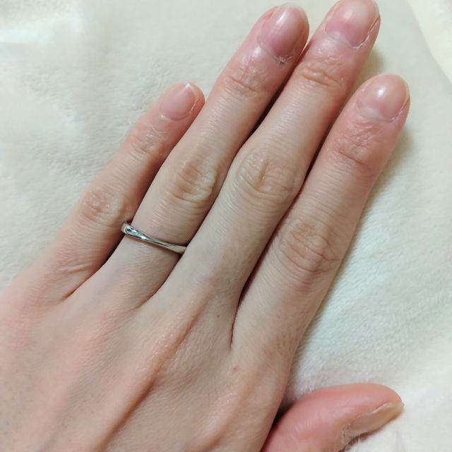 【銀座ダイヤモンドシライシの口コミ】 ・一箇所だけ波打ってて、尚且つ細い部分がありその部分がめちゃくちゃ可…