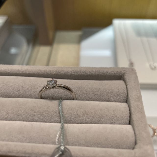 【LAVENNA(ラヴェンナ)の口コミ】 ウェーブの形が、他のブランドのものとも合わせられる形になっていたので…