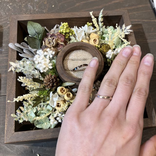 【鎌倉彫金工房の口コミ】 こうしたい、という願いを聞いて貰えて
自分好みの指輪を手作りできます&u…