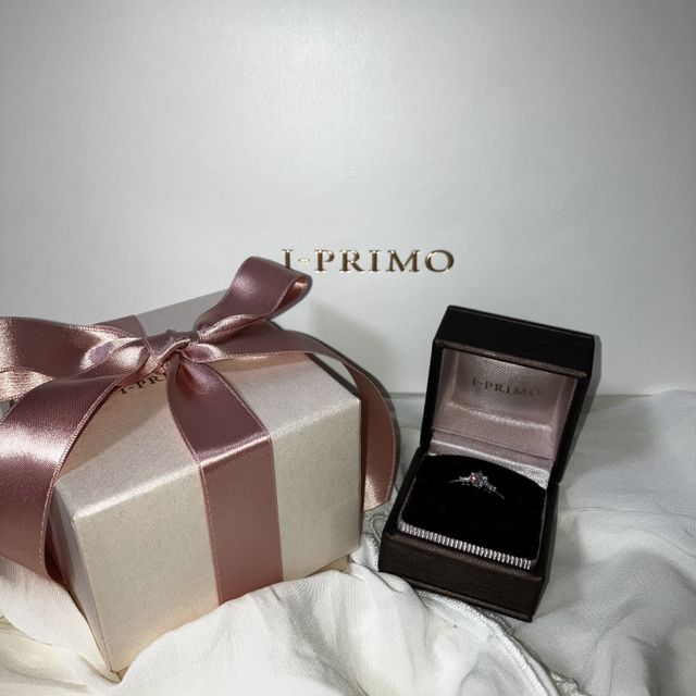 【アイプリモ(I-PRIMO)の口コミ】 指輪のデザインがとにかく可愛いです。ダイヤモンドのクオリティが高くど…