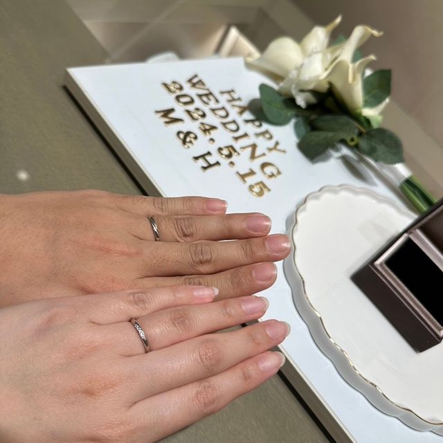 【アイプリモ(I-PRIMO)の口コミ】 ワンポイントにラメが入ってて、さりげなく可愛いです。
指輪にもいろんな…