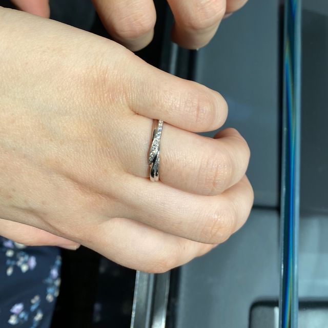 【エクセルコダイヤモンド(EXELCO DIAMOND)の口コミ】 ダイヤモンドがキラキラ輝いていて、ゴージャスな指輪でした。エクセルコ…