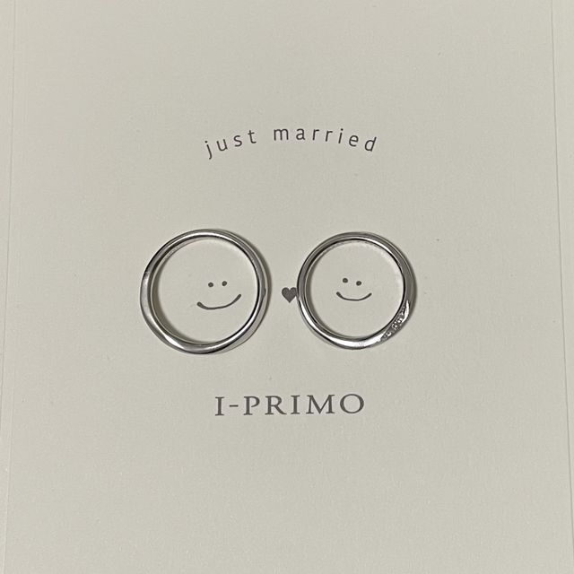 【アイプリモ(I-PRIMO)の口コミ】 ウェーブになっていて、つけた時に指がきれいに見える
女性の方はダイヤが…