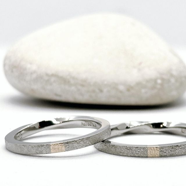 【ichi(イチ)の口コミ】 デザイン、素材、全て好みを反映していただきました。
とっても良い感じで…