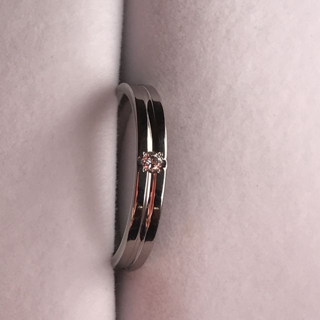 【Ptau(ピトー)の口コミ】 一生大切に愛用出来て、シンプルで強度の高い指輪だったので二人で決めま…