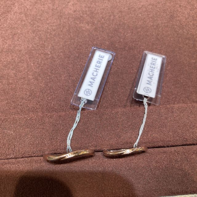 【MACHERIE(マシェリ)の口コミ】 着け心地がよく、光の彩度によって見え方が変わり綺麗で楽しめます
aimer…