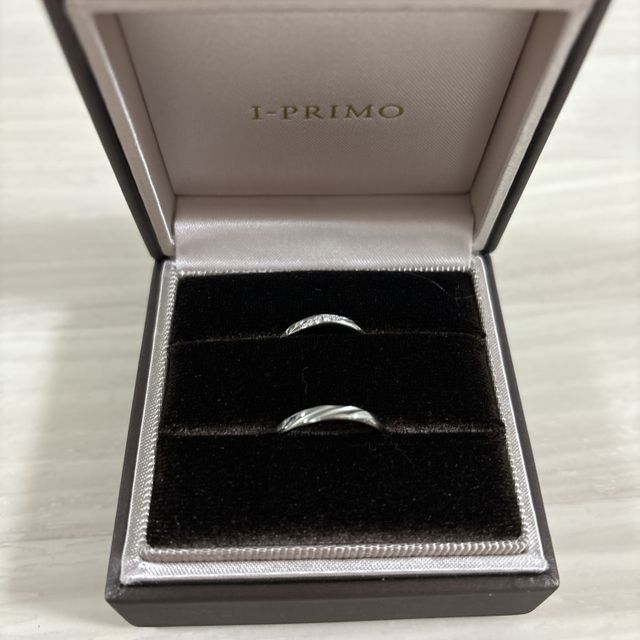 【アイプリモ(I-PRIMO)の口コミ】 他の指輪と比べても傷に強い材質と説明を受けたことから、毎日着用するこ…