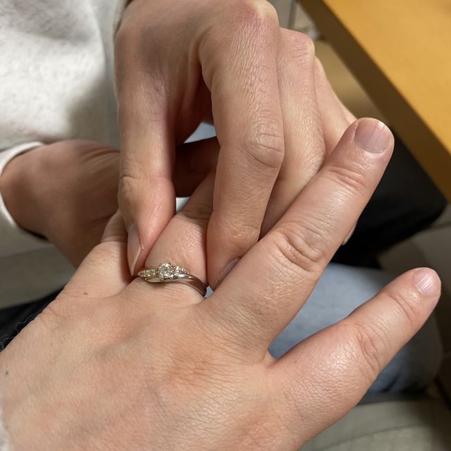 【アイプリモ(I-PRIMO)の口コミ】 結婚指輪と重ね付けしたときに綺麗に見えるようにしました。何度も付ける…