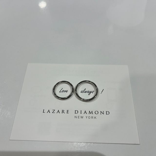 【ラザール ダイヤモンド(LAZARE DIAMOND)の口コミ】 着け心地がよく、指にフィットしました。他のメーカーにも訪問しましたが…