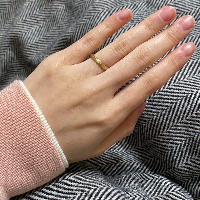 【鎌倉彫金工房の口コミ】 指輪のオススメポイントとしましては、良くあるキラキラツルツルした感じ…