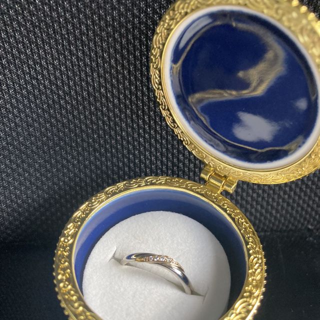 【Beauty and the Beast(ディズニー美女と野獣)の口コミ】 ディズニー｢美女と野獣｣ の女性用の結婚指輪です。
プラチナ95パーセント…