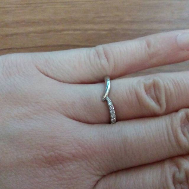 【canal4℃(カナルヨンドシー)の口コミ】 プラチナでダイヤモンドが入っている指輪が欲しくて、彼と見に行ったので…