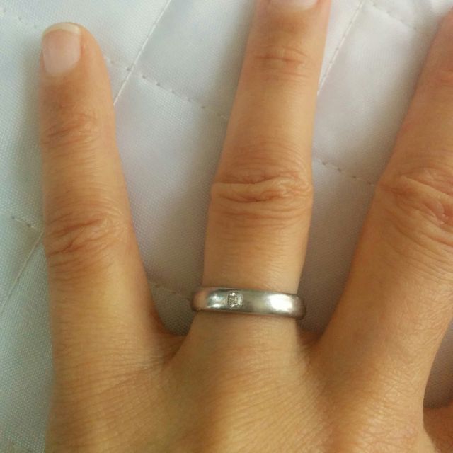 【ティファニー(Tiffany & Co.)の口コミ】 病院の受付の仕事なので、華美にならないようなものを選びました。プラチ…