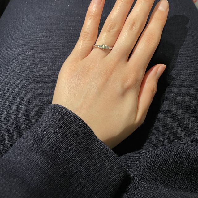 【ラザール ダイヤモンド(LAZARE DIAMOND)の口コミ】 指輪のデザインはとても可愛く、エレガントな要素もありとても気に入って…