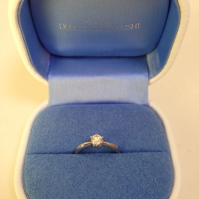 【銀座ダイヤモンドシライシの口コミ】 ダイヤモンドが気に入ったので購入を決めました。
（値段に応じた大きさ、…