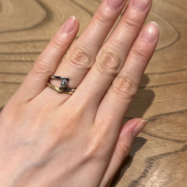 【ichi(イチ)の口コミ】 石地という素材を半分入れてもらったことで、輝きと落ち着きのバランスが…