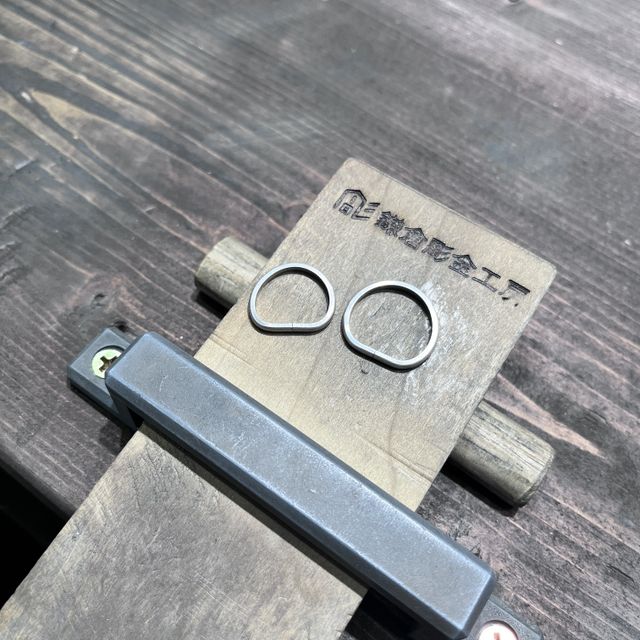 【鎌倉彫金工房の口コミ】 シンプルめなものを選びましたが、一生物なのでしっかり磨き上げました。2…