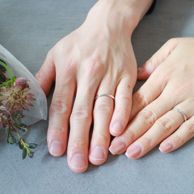 【Cayof(カヨフ)の口コミ】 素材・色は5種類から選べ、そのあと加工（鏡面、マット加工等）や槌目をデ…