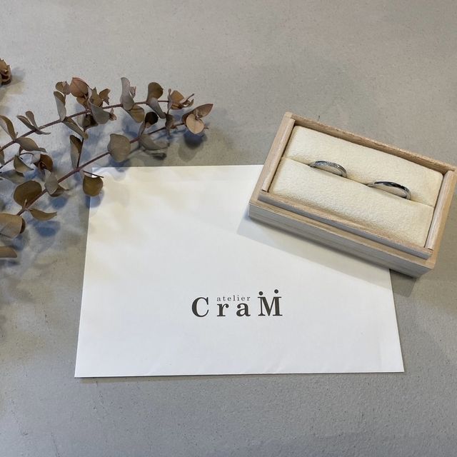【atelier CraM(アトリエ クラム)の口コミ】 プラチナイリジウムという傷が付きにくく耐久性のある素材にしました。ス…